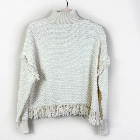 Zara Fringe Knit Pullover Sweater in off white creamish color size XS - Picture 4 of 9